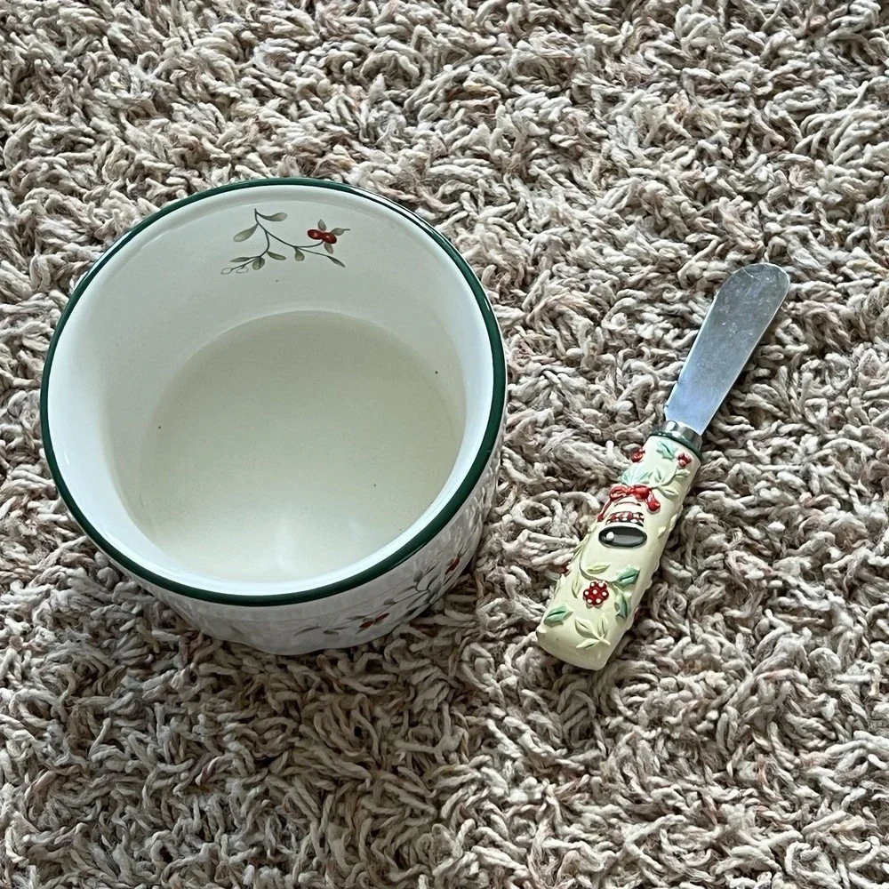 Pfaltzgraff winterberry vintage